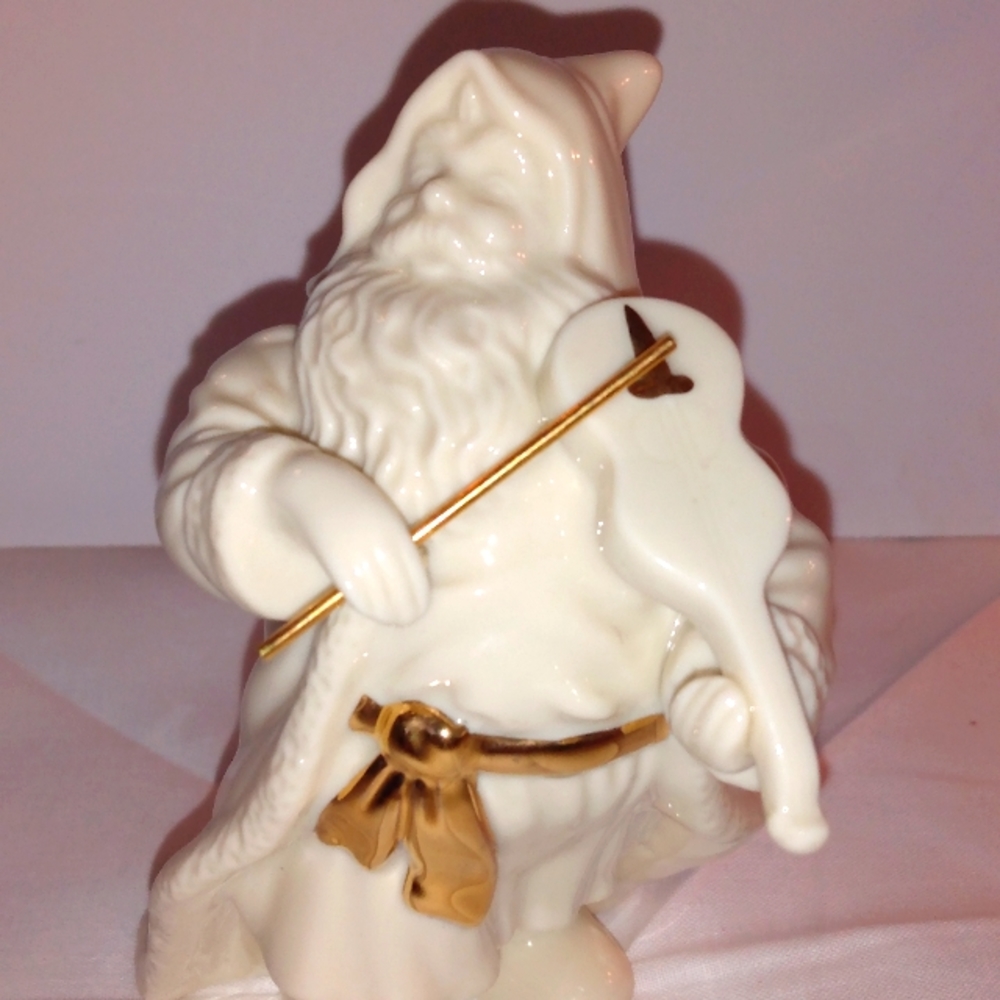 Lenox Santa